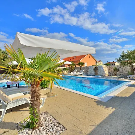 Dalmatina Mit Pool Villa *