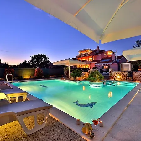 Dalmatina Mit Pool * Zadar