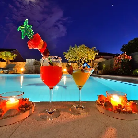 Dalmatina Mit Pool *