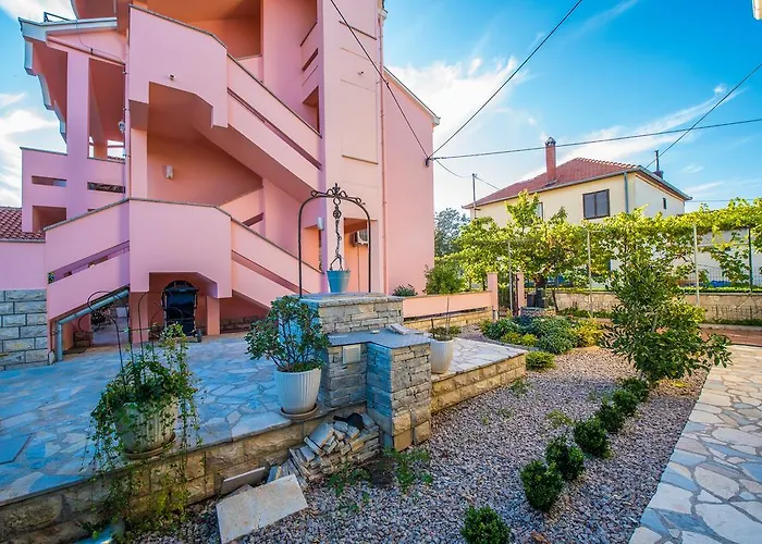 Dalmatina Mit Pool Villa