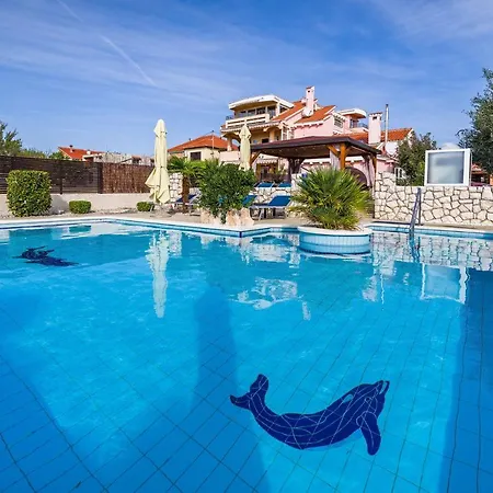 Dalmatina Mit Pool Вилла Задар
