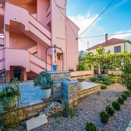 Dalmatina Mit Pool Villa