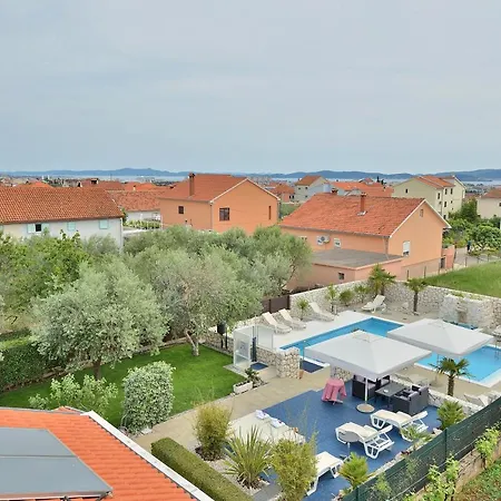 Villa Dalmatina Mit Pool Zadar